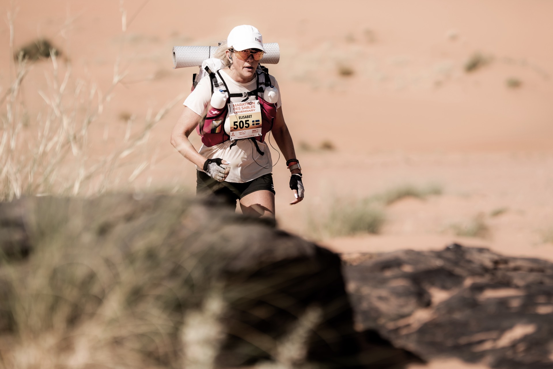 Elisabet Barnes running Marathon des Sables the Legendary